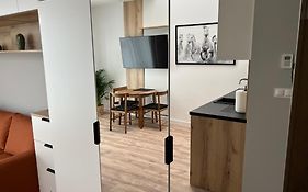 Apartment Wrocław - Zwycięska FREE GARAGE